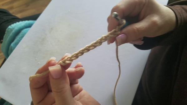 How To Beginner Series: Slip Knot & How To Make a Chain